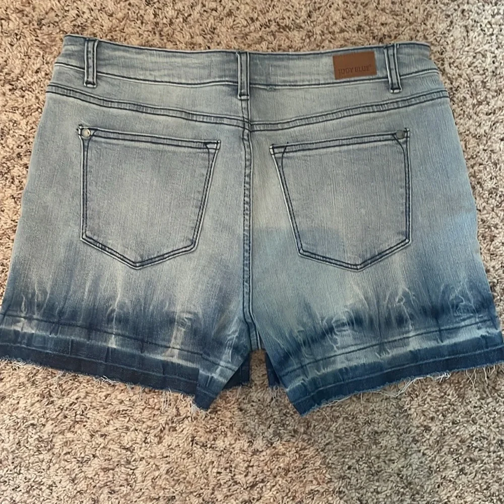 Judy Blue Jean Shorts with Ombré Effect Sz XL frayed hem - Picture 2 of 7